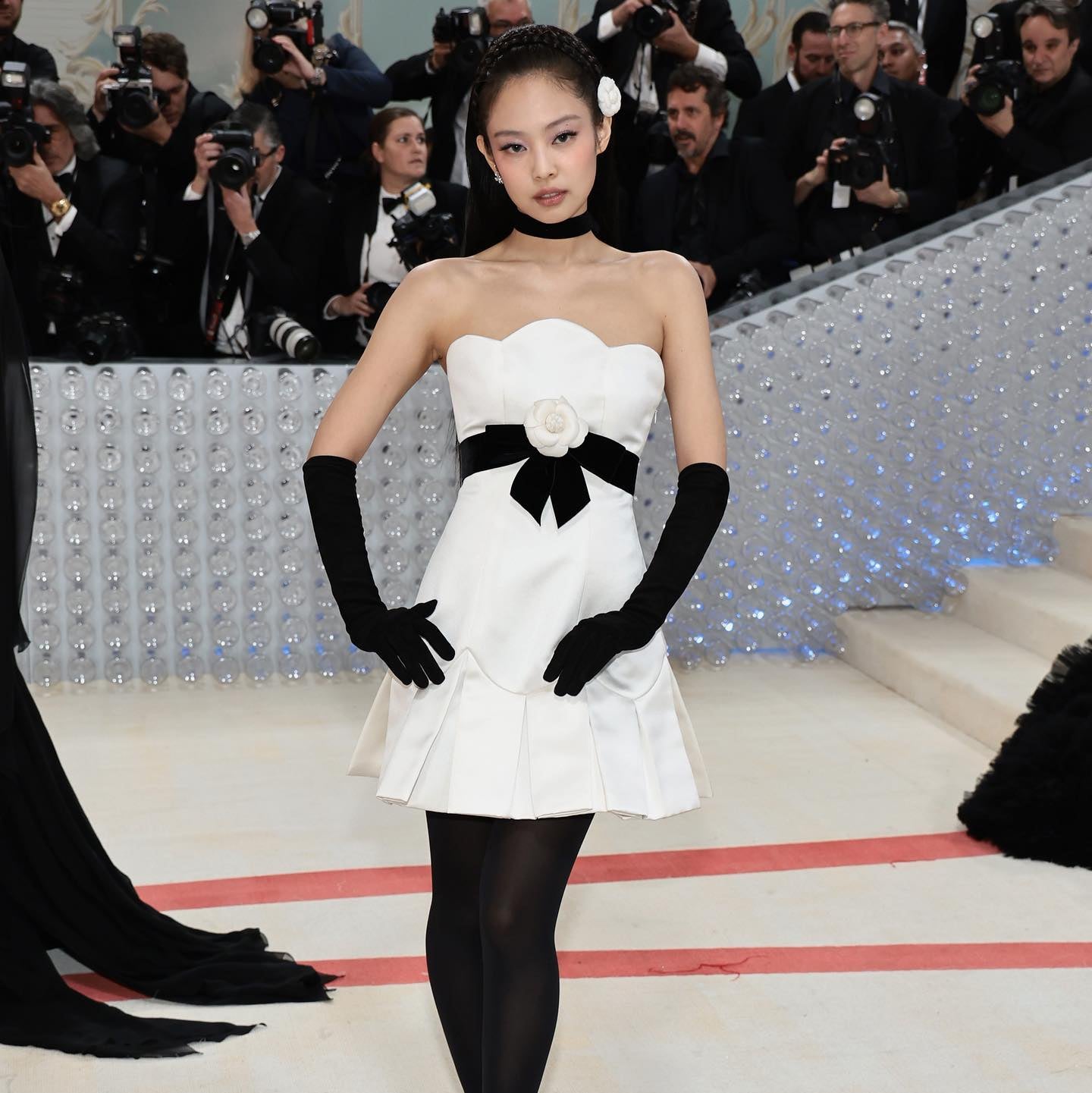A DRESS LIKE JENNIE'S!